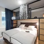 Room00 Gran Via Hostel