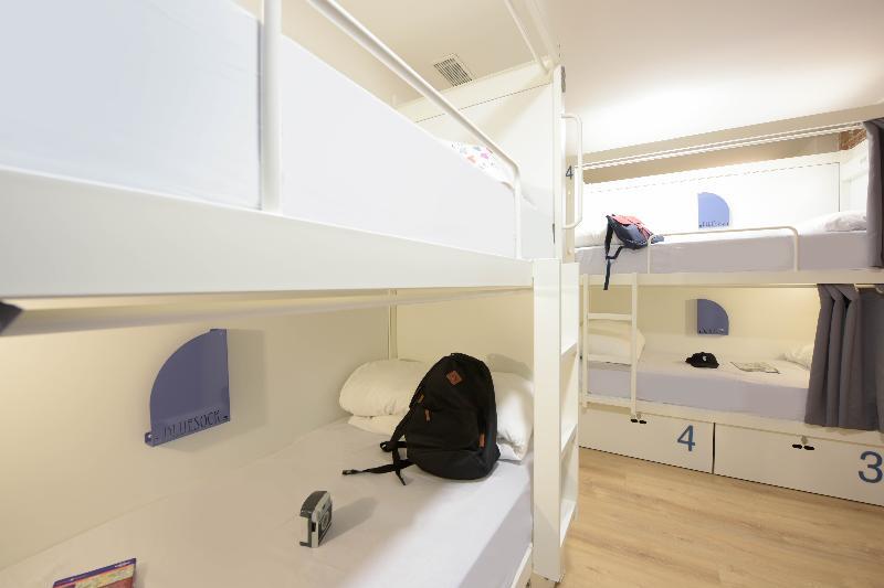 Hostel Room00 Gran Via Madrid